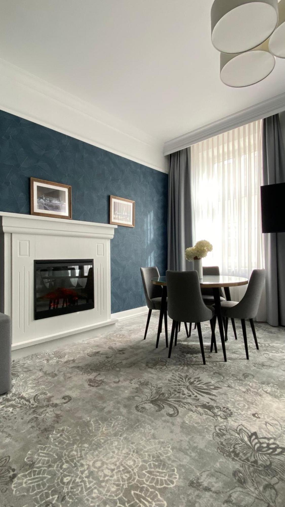 Vinfort Aparthotel クラクフ エクステリア 写真