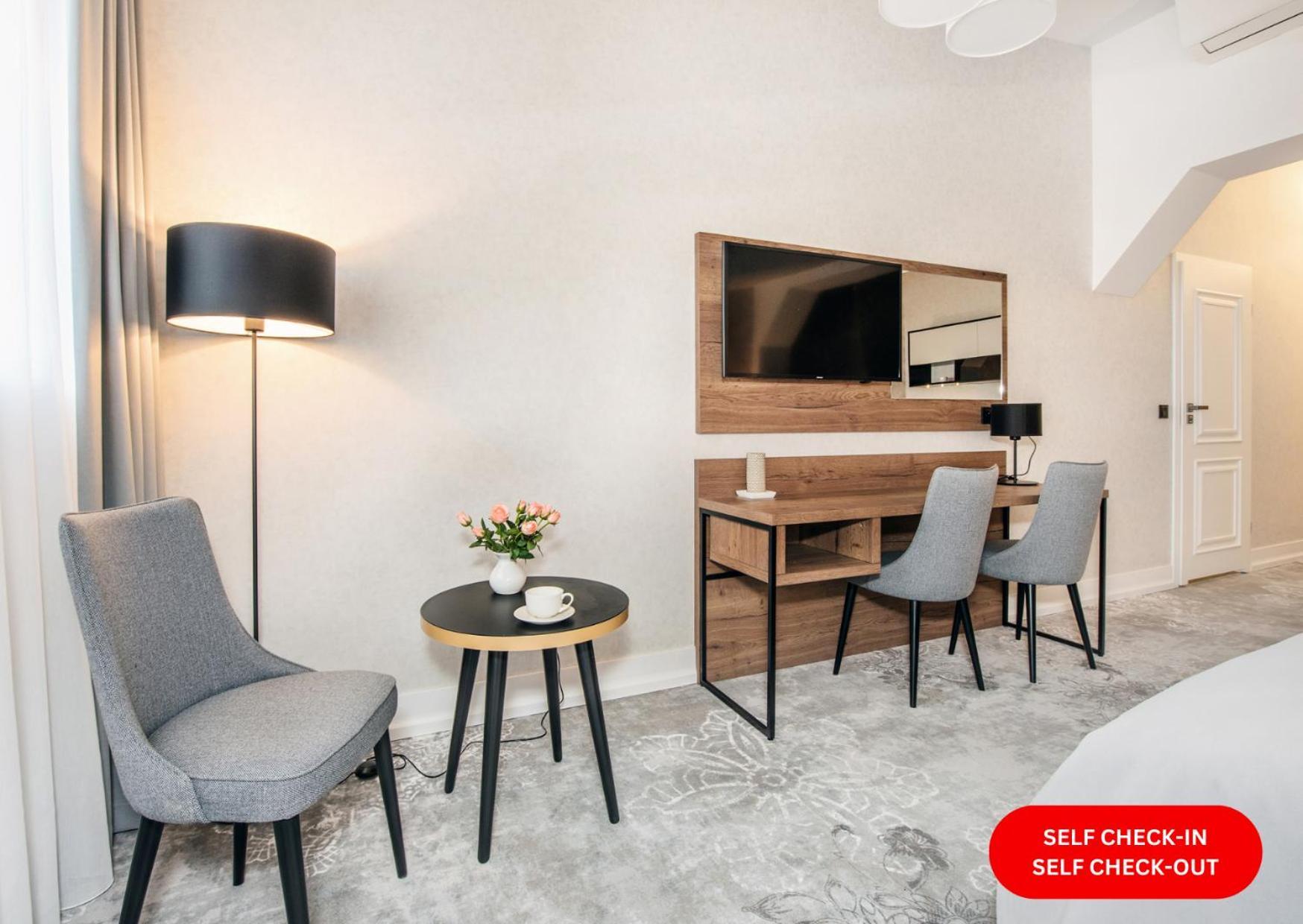 Vinfort Aparthotel クラクフ エクステリア 写真
