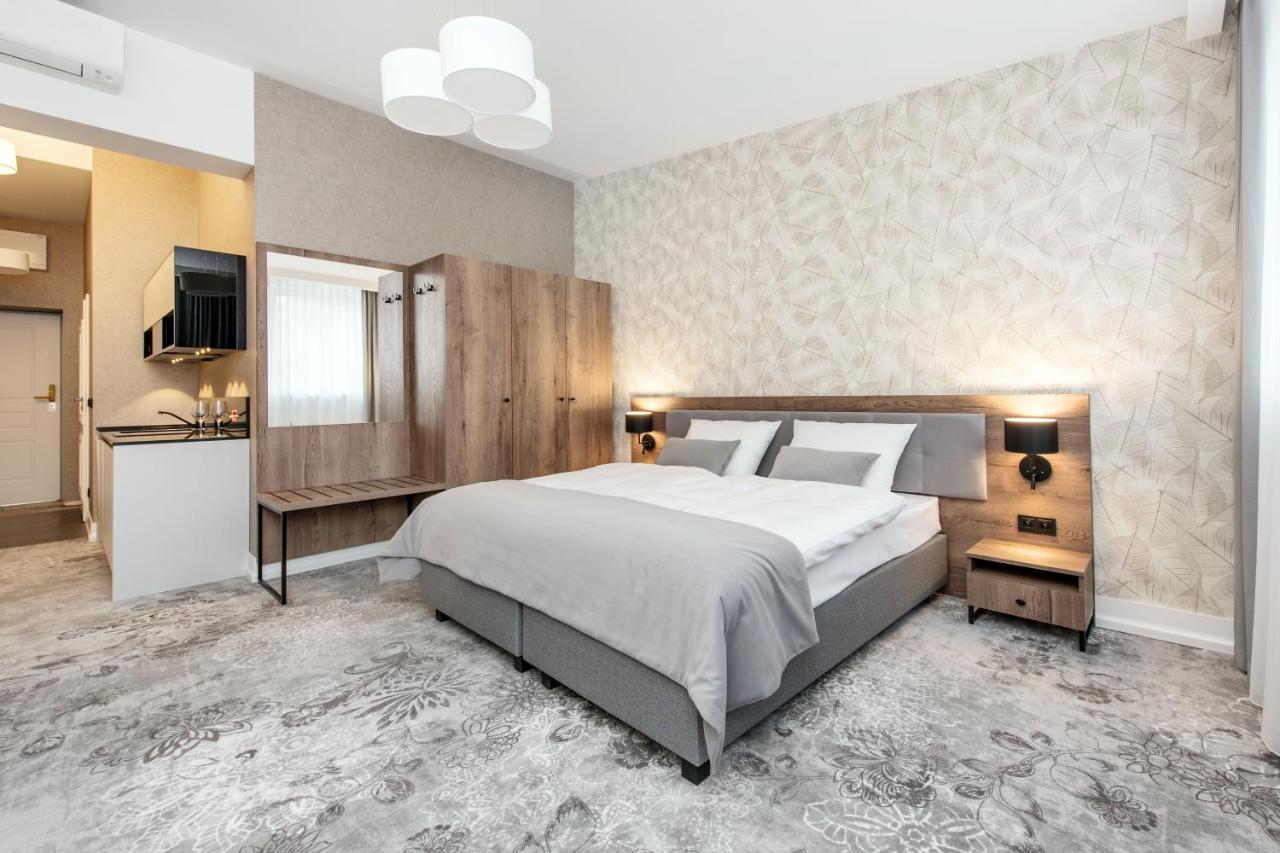 Vinfort Aparthotel クラクフ エクステリア 写真